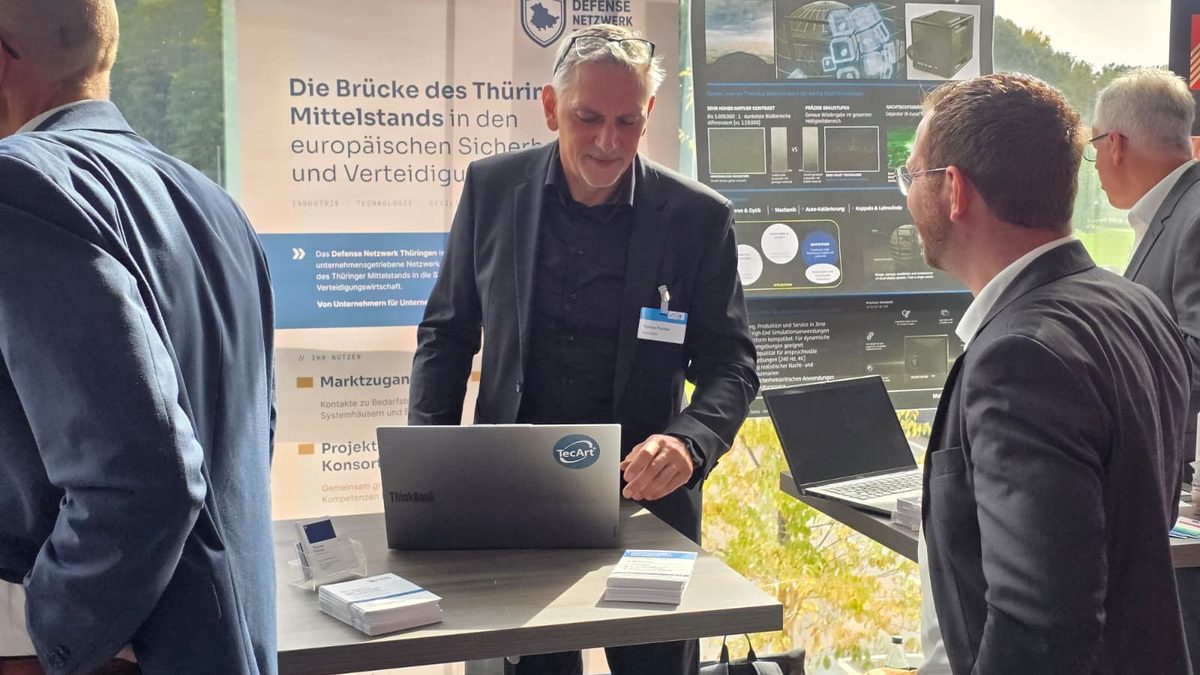 Conversations at the network’s stand at the 1st Thuringian Aerospace Day